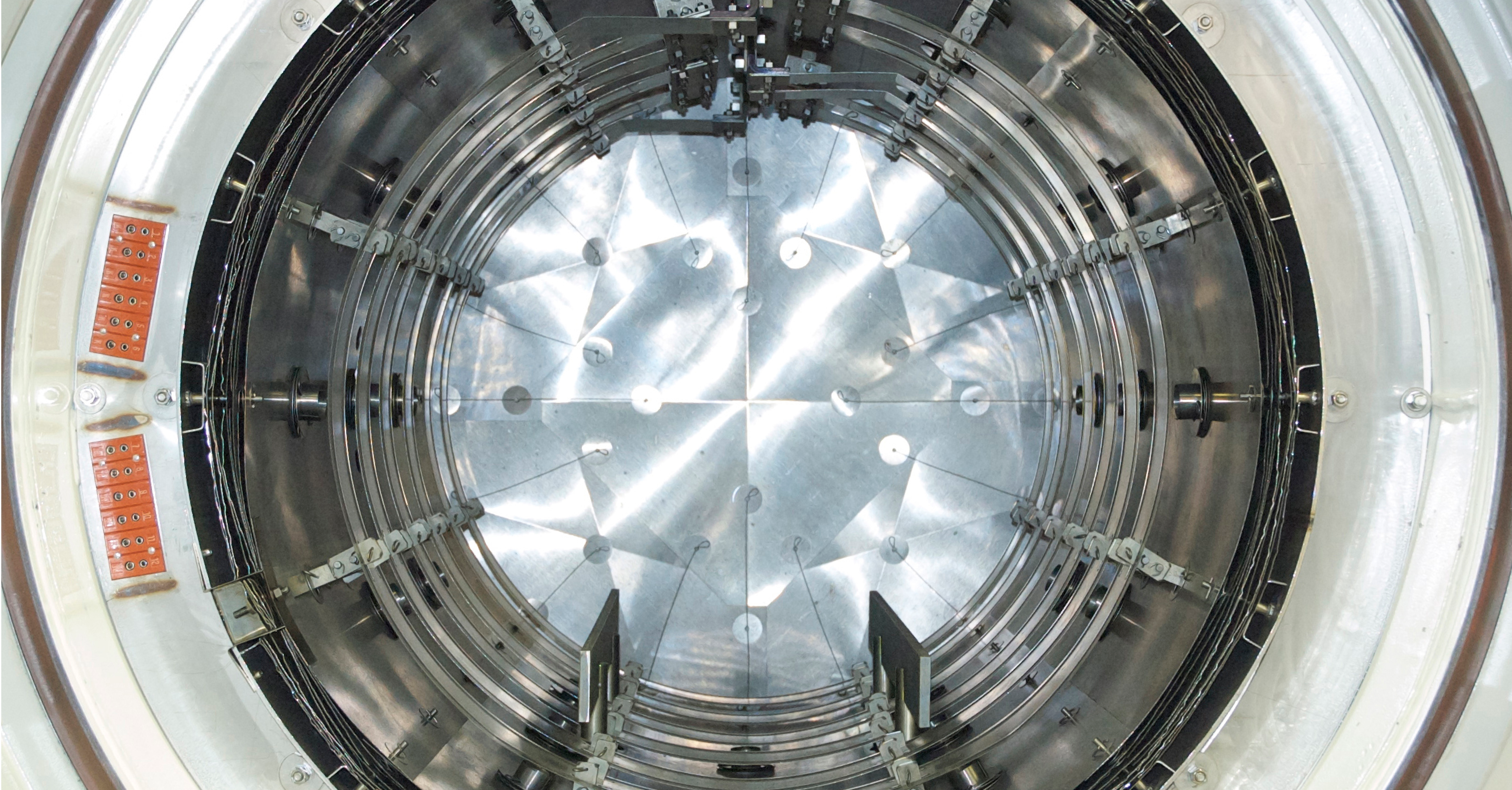 Ipsen all-metal hot zone assembly