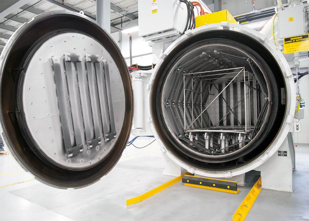 Ipsen vacuum furnace with TUS fixture
